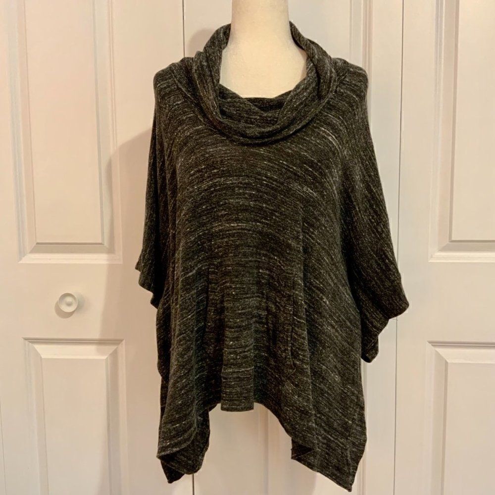 Splendid Heathered Charcoal Grey Cowl Neck Dolman Sleeve Poncho Top Medium